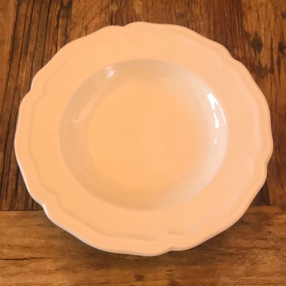 Williams Sonoma Salad/ Soup Bowls